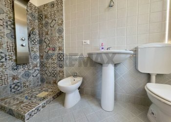 Bagno - Villa Via L.29
 
65/B, Misilmeri - photo 34