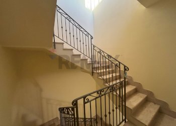 Scale - One-room apartment Via Giuseppe Pitrè
 
19, Terrasini - photo 3