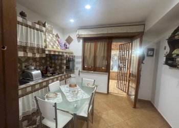 Sala da pranzo - Villa Vai Nettuno
 
58, Carini - foto 1