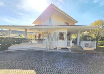 Casa all\'aperto - Villa Via Alessandro Manzoni
 
173, Rende - photo 1