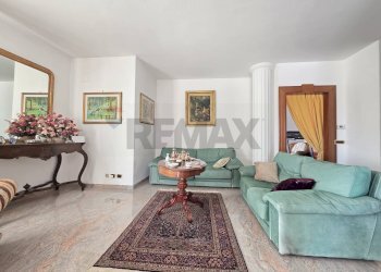 Soggiorno - Villa Via Alessandro Manzoni
 
173, Rende - photo 15