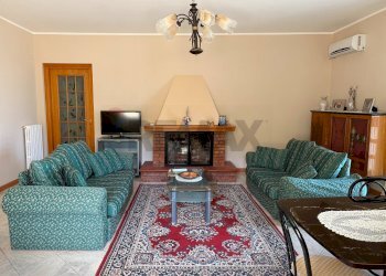 Soggiorno - Casa indipendente C/da Valli
 
snc, Cerisano - foto 14