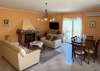 Sala da pranzo - Casa indipendente C/da Valli
 
snc, Cerisano - foto 26