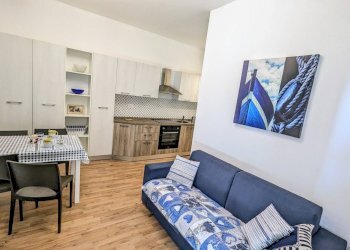 Zona giorno - Monolocale Via Unità d'Italia
 
33, Arenzano - foto 3