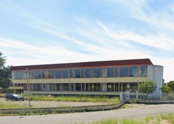 Foto 1 - Stabile - Palazzo Via del Commercio
 
14, Follonica - foto 1