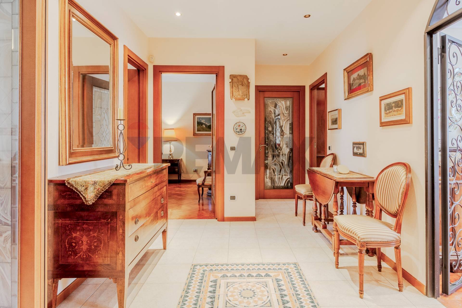 Hall / corridoio - Trilocale Viale Fulvio Testi
 
86, Milano - foto 2