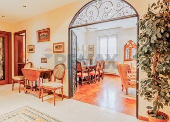 Sala da pranzo - Three-room apartment Viale Fulvio Testi
 
86, Milano - photo 3