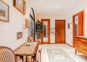 Hall / corridoio - Three-room apartment Viale Fulvio Testi
 
86, Milano - photo 27