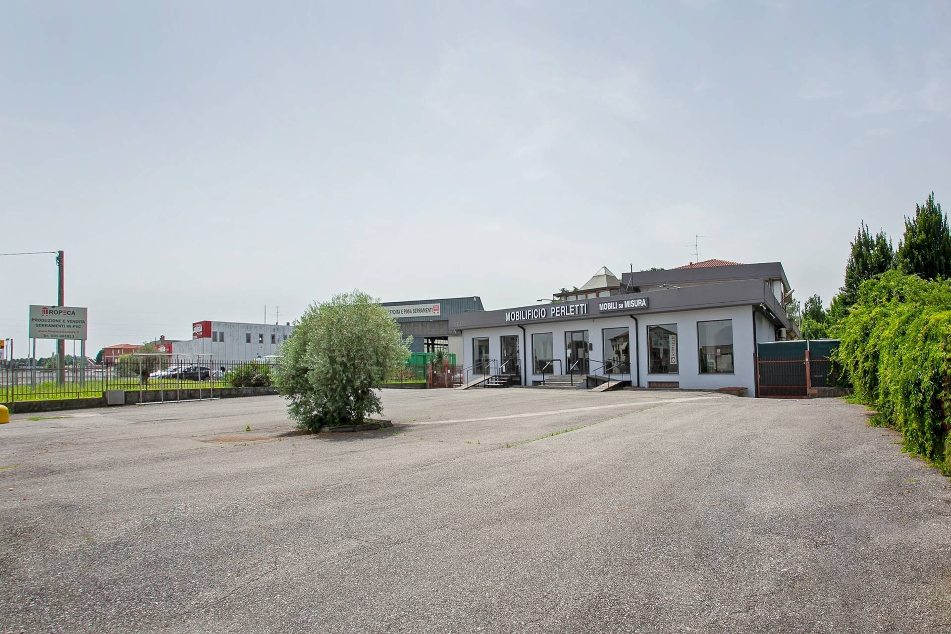 Foto 3 - Locale Commerciale Strada Statale 525
 
2, Osio Sopra - foto 3