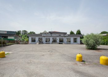 Foto 1 - Locale Commerciale Strada Statale 525
 
2, Osio Sopra - foto 1