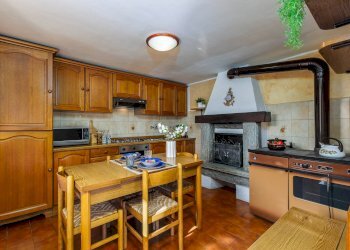 INTERNA - Trilocale Albenza via Camutaglio
 
15, Almenno San Bartolomeo - foto 2