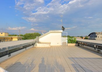 ESTERNA - Trilocale Via Monte Cenisio
 
9/C, Bergamo - foto 5