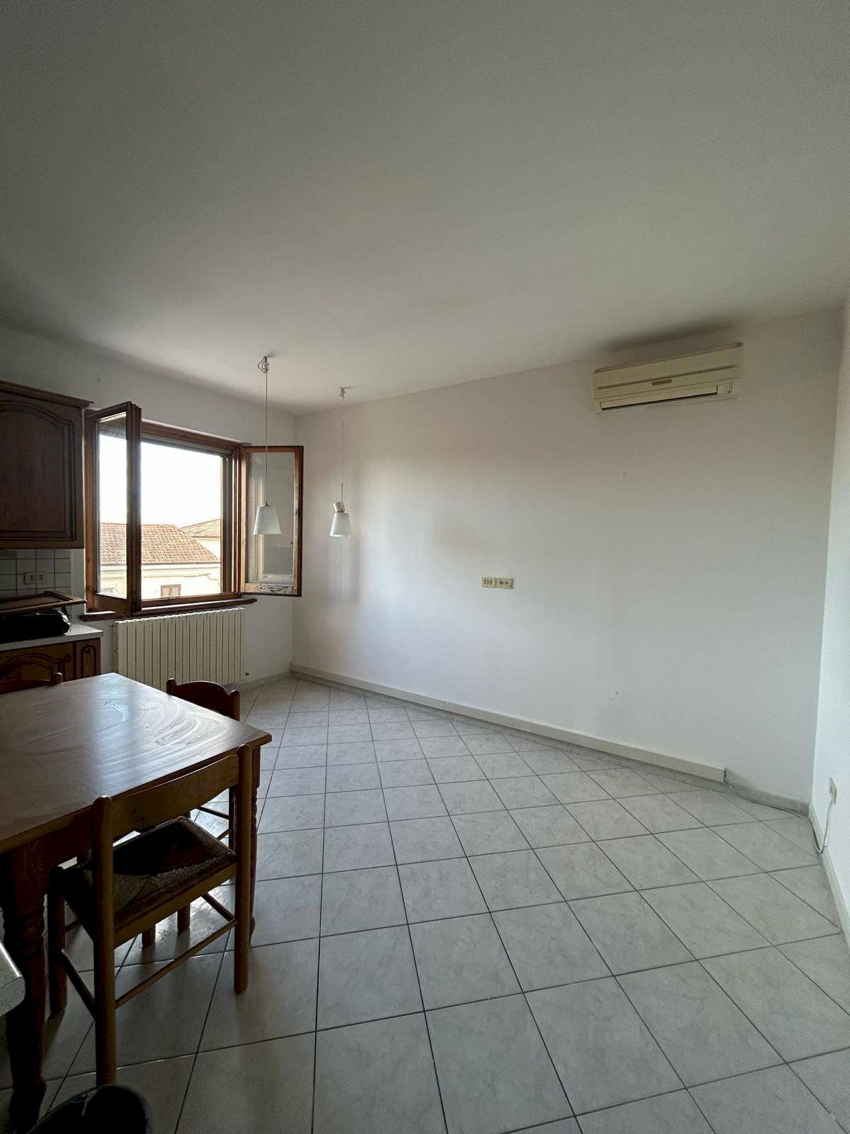 Foto 1 - Three-room apartment via Betti, Terre Roveresche - photo 1