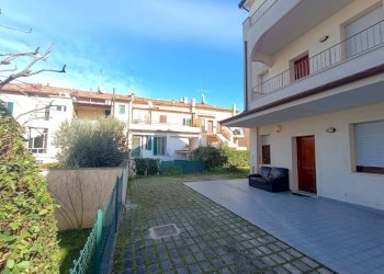 Foto 2 - Trilocale Via Persiutti
 
6, Fano - foto 2