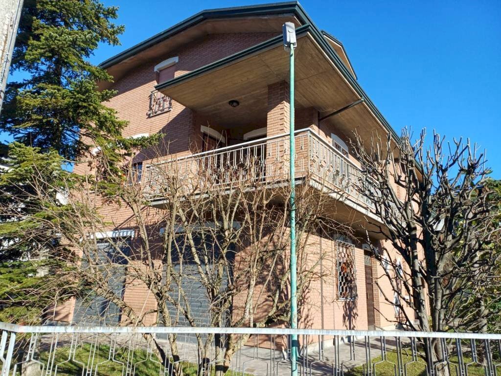 Facciata - Villa via Bari, Carpi - foto 2