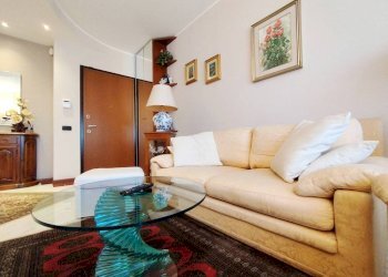 Salone - Three-room apartment via della Liberazione, Pero - photo 3