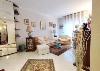 Salone - Three-room apartment via della Liberazione, Pero - photo 4