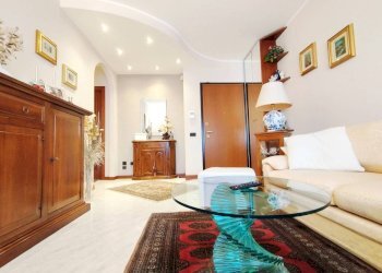 Salone - Three-room apartment via della Liberazione, Pero - photo 5