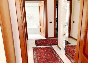 Corridoio - Three-room apartment via della Liberazione, Pero - photo 11