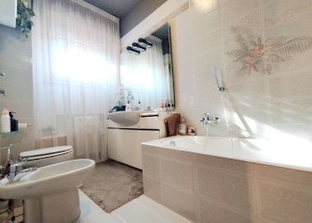 Bagno - Three-room apartment via della Liberazione, Pero - photo 16
