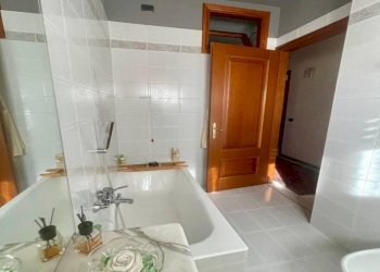 Bagno - Three-room apartment via della Liberazione, Pero - photo 17