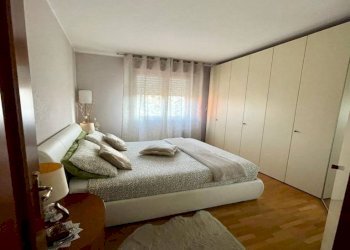 Camera da letto - Trilocale via della Liberazione, Pero - foto 25