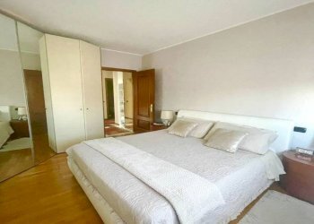 Camera da letto - Three-room apartment via della Liberazione, Pero - photo 26