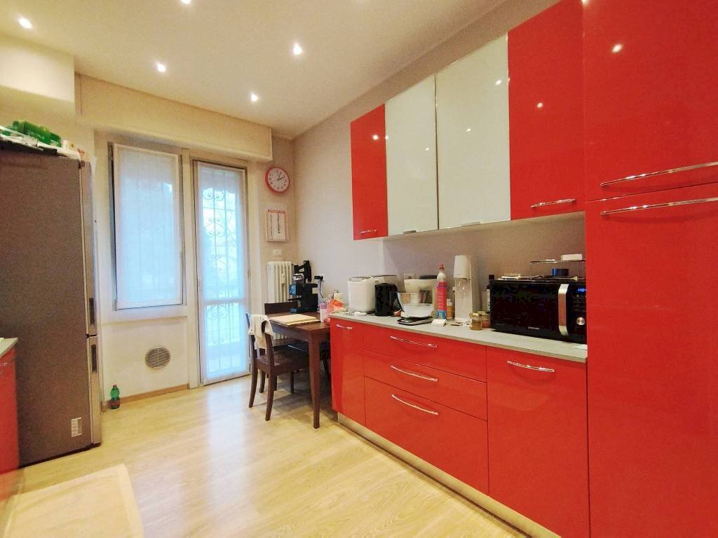 Cucina - Trilocale via Figino, Pero - foto 3