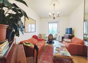 Salone - Three-room apartment via Figino, 10, Pero - photo 1