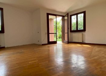 Cucina - Villa via Alessandro Manzoni, Besnate - foto 5