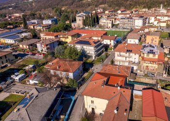 Vista delle montagne - Quadrilocale via Gramsci
 
43, Villanuova sul Clisi - foto 8