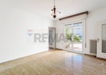 Stanza vuota - Quadrilocale via Gramsci
 
43, Villanuova sul Clisi - foto 22