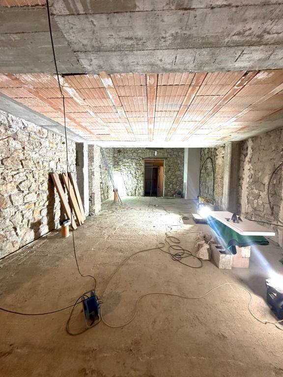 Interno non residenziale - Shop via Ferdinando Lavanga, Formia - photo 3