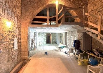 Interno non residenziale - Shop via Ferdinando Lavanga, Formia - photo 2