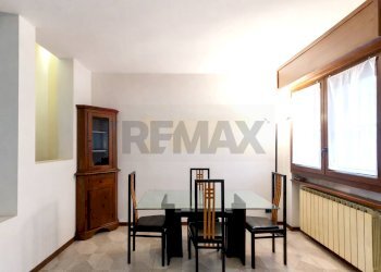 Sala da pranzo - Villa a Schiera Via Bellini
 
12, Segrate - foto 3