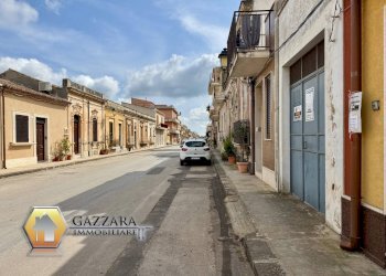 Foto 2 - Box via Umberto, Canicattini Bagni - foto 2