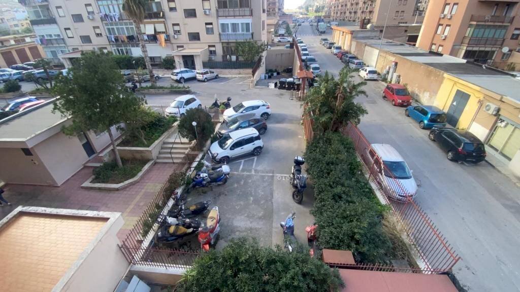Vista - Quadrilocale via Emilio Salgari, Palermo - foto 2