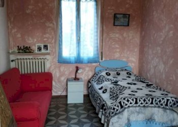 Camera da letto - Villa contrada California, 8, Cocquio-Trevisago - foto 25