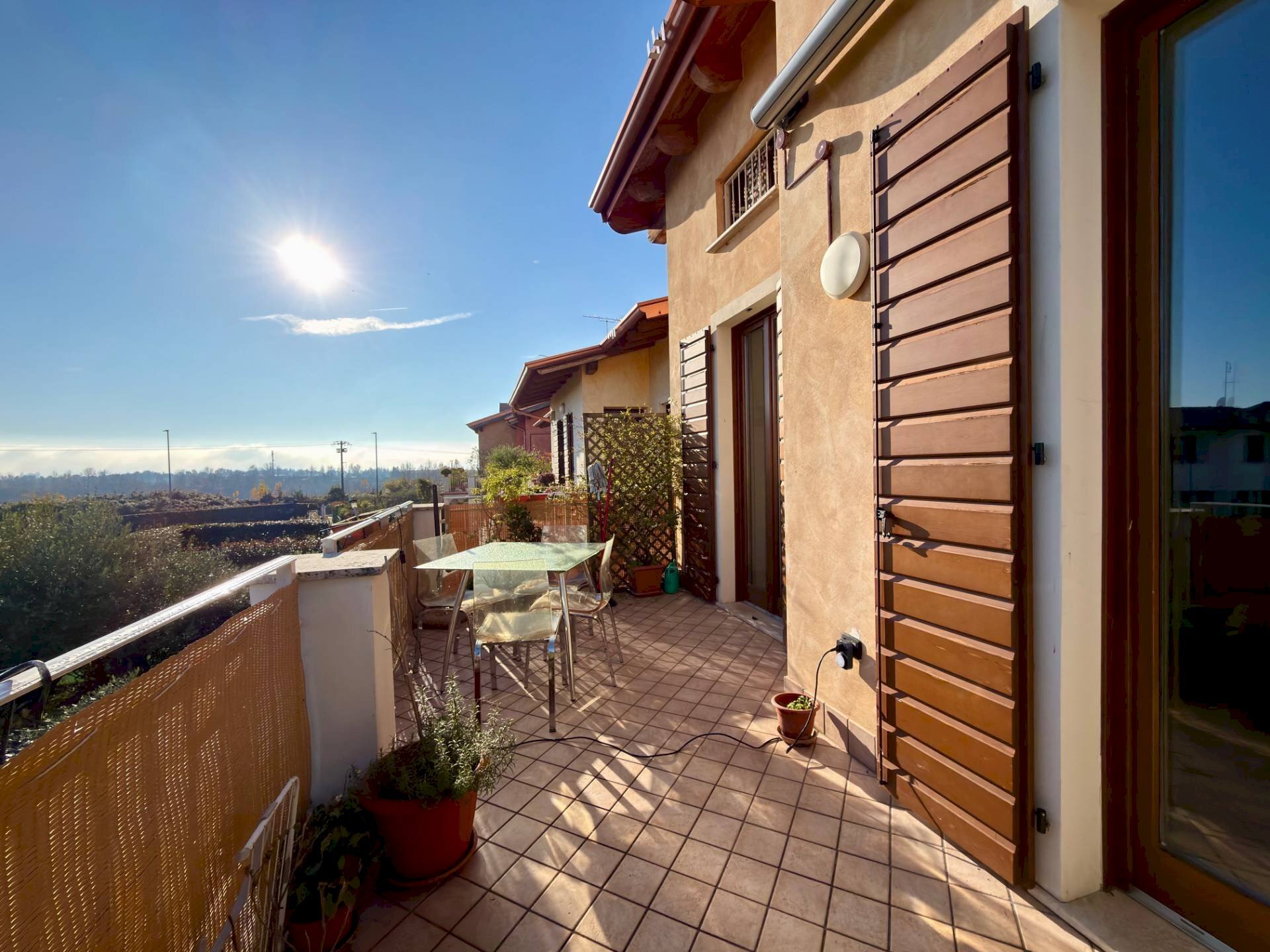 Foto 1 - Trilocale Via Ungaretti
 
11, Puegnago sul Garda - foto 1