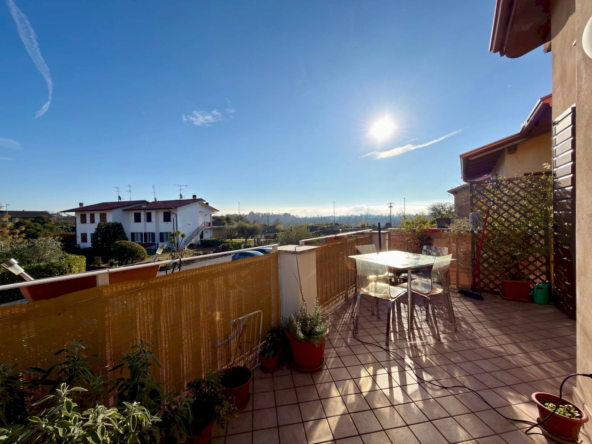 Foto 2 - Trilocale Via Ungaretti
 
11, Puegnago sul Garda - foto 2