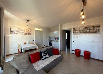 Foto 8 - Trilocale Via Ungaretti
 
11, Puegnago sul Garda - foto 8