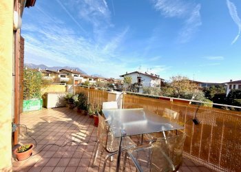 Foto 12 - Trilocale Via Ungaretti
 
11, Puegnago sul Garda - foto 12