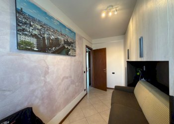 Foto 24 - Trilocale Via Ungaretti
 
11, Puegnago sul Garda - foto 24