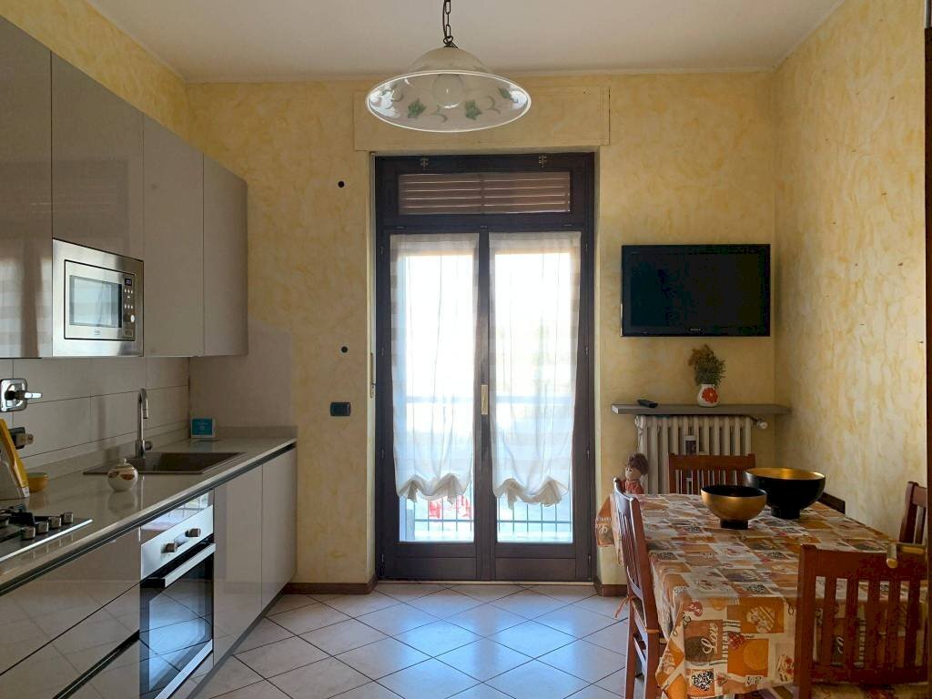 Cucina - Appartamento strada Gorra, Costigliole d'Asti - foto 3