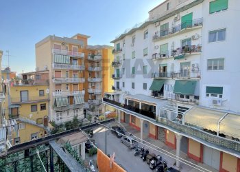 Edificio all\'aperto - Two-room apartment via Prolungamento Carlo De Marco
 
41, Napoli - photo 13