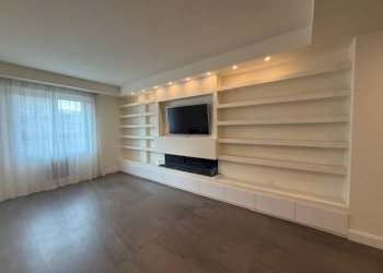 Salone - Three-room apartment via Belluno, Modena - photo 5