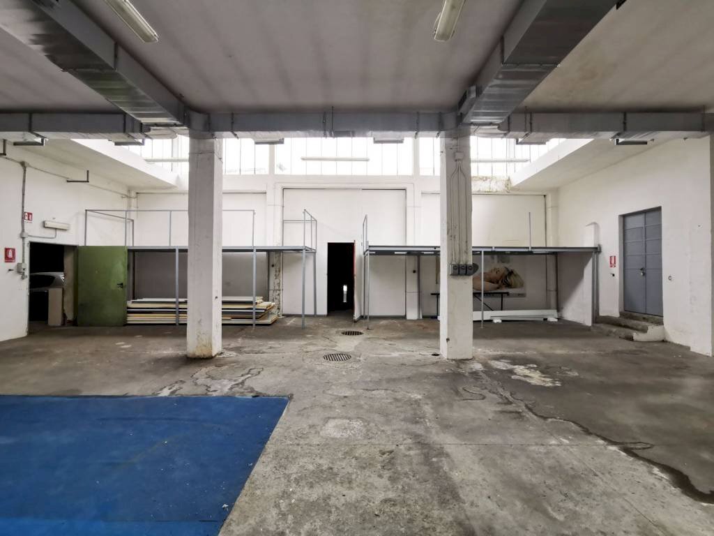 Interno non residenziale - Capannone via Giovanni Servais, 15, Torino (zona Parella) - foto 2