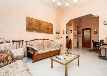 Salone - Quadrilocale via Modena, 44, Torino (zona Aurora) - foto 3