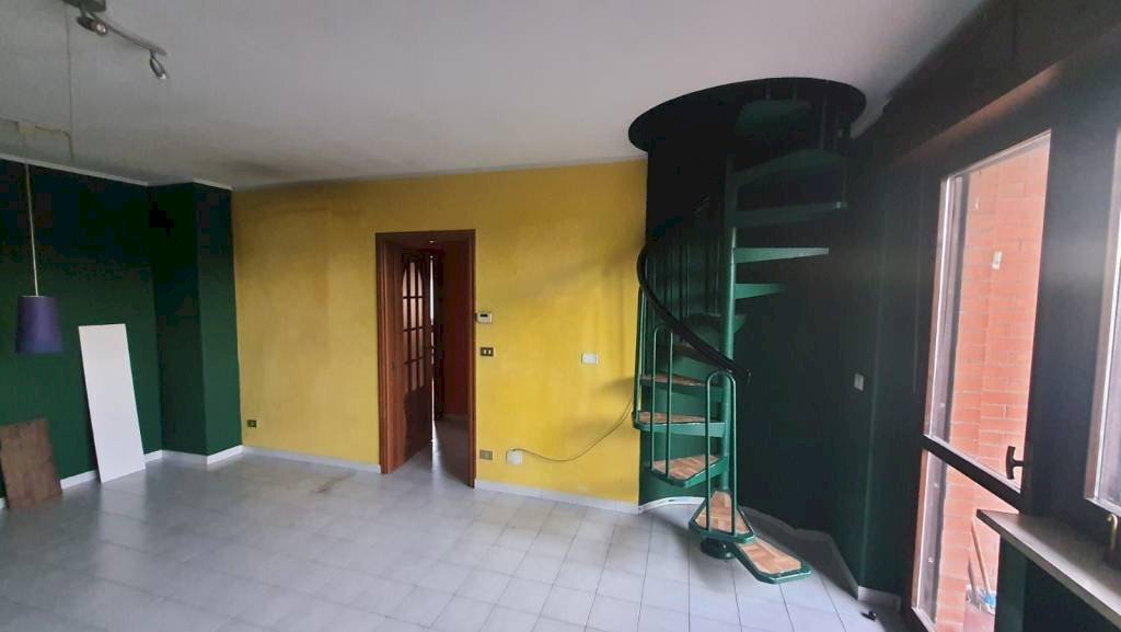 Soggiorno - Appartamento via Pavarolo, 9, Torino - foto 3