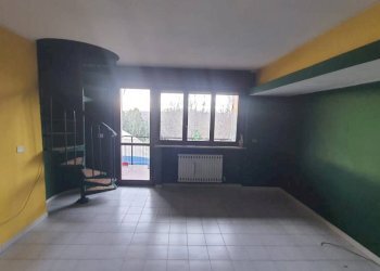 Soggiorno - Appartamento via Pavarolo, 9, Torino - foto 2